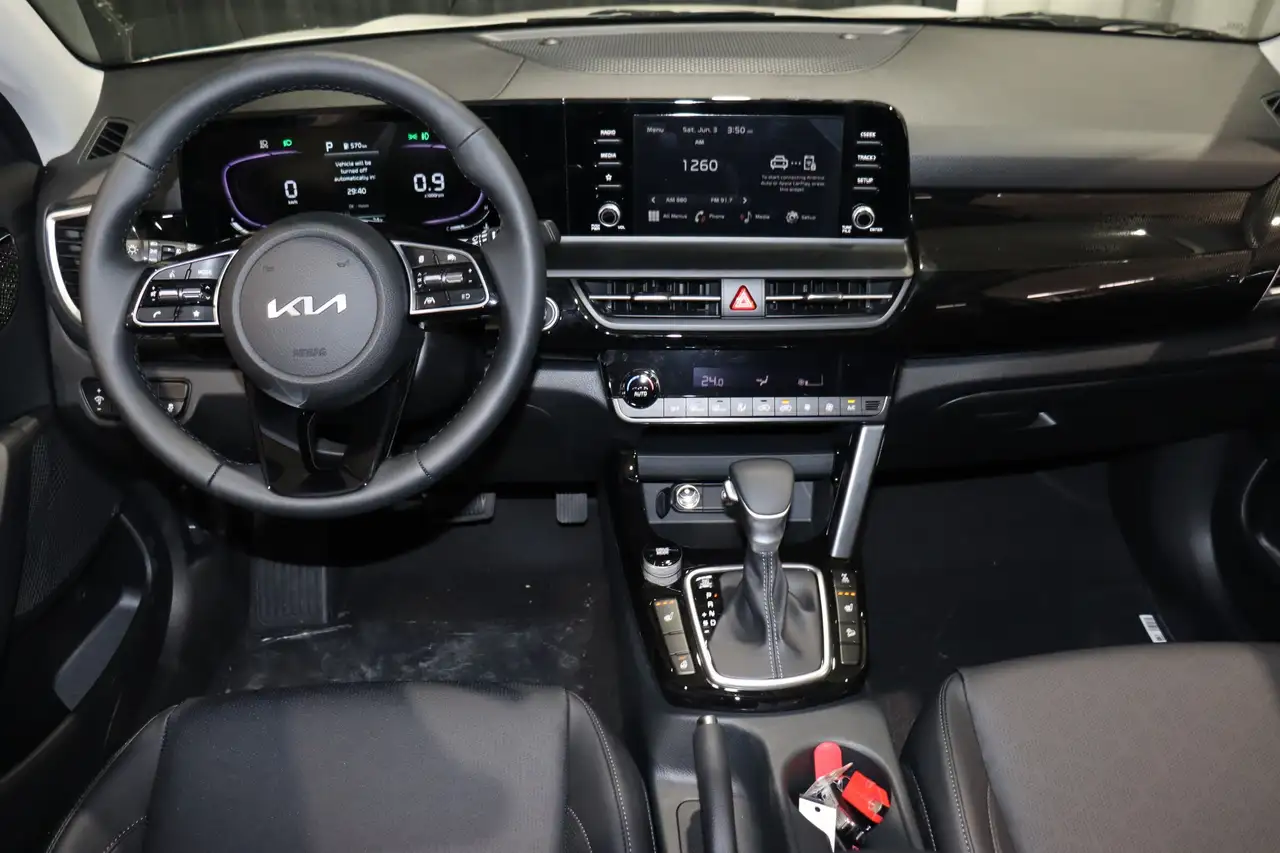 Kia Seltos снимка Kia Seltos