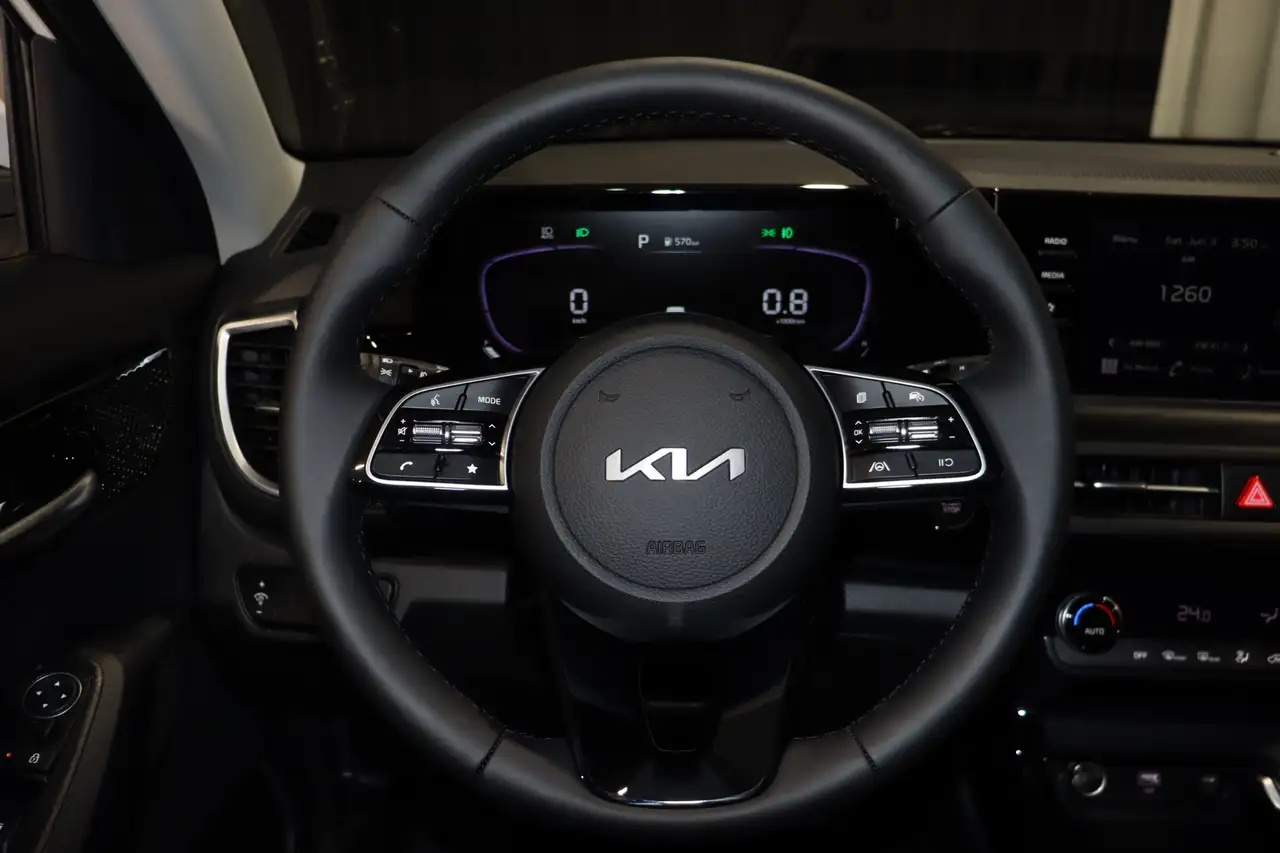 Kia Seltos снимка Kia Seltos