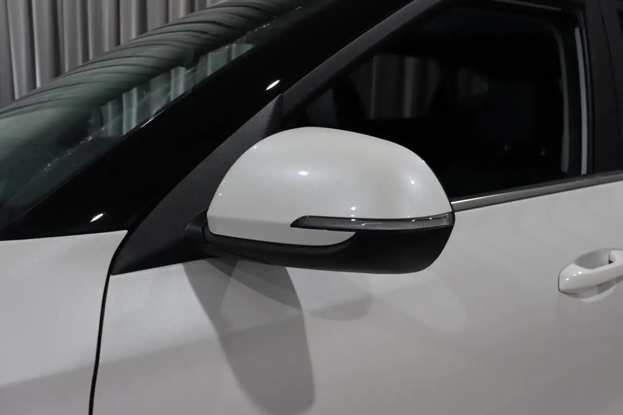 Kia Seltos снимка Kia Seltos