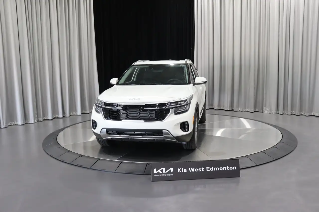 Kia Seltos снимка Kia Seltos