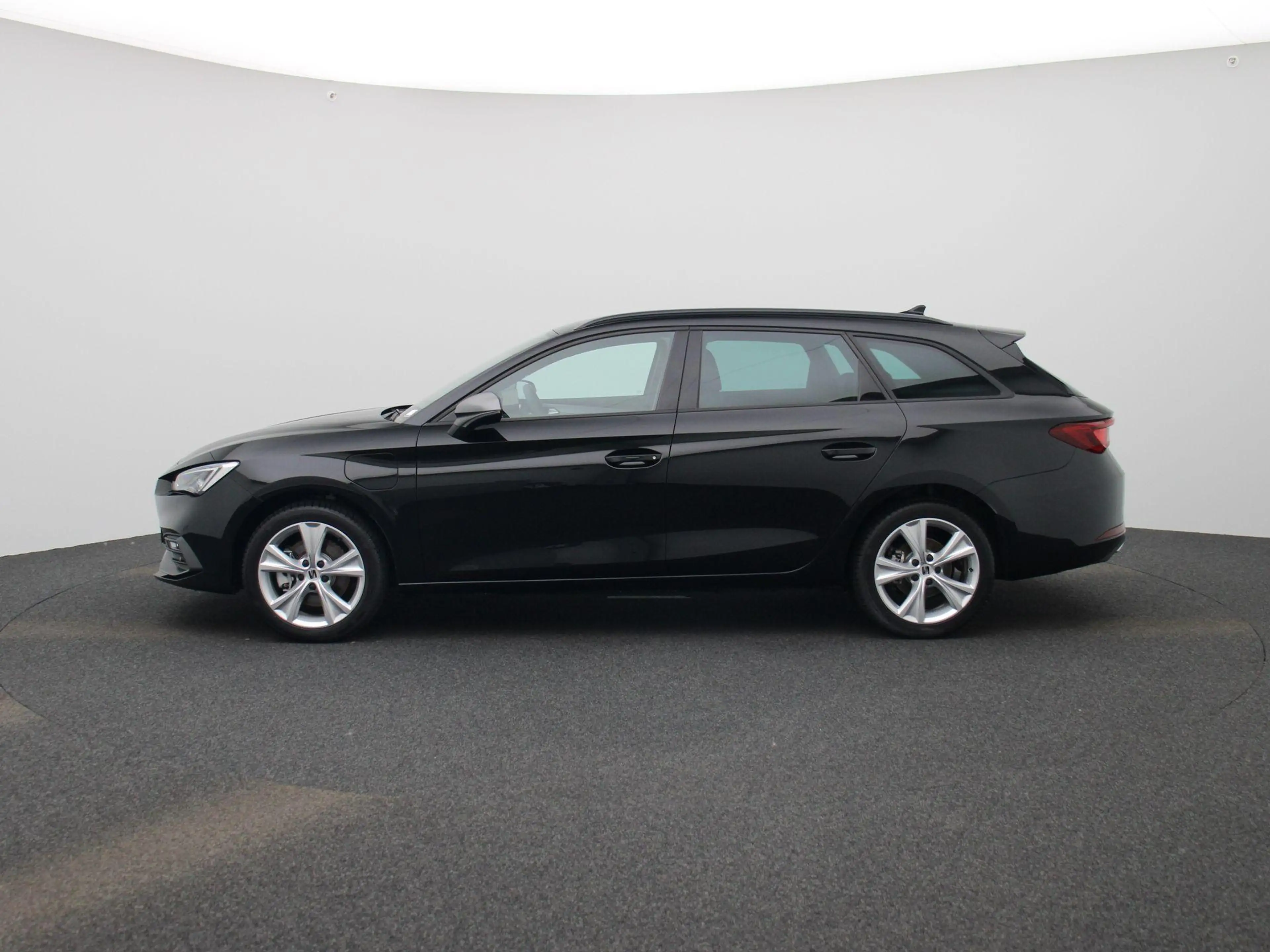 SEAT Leon e-Hybrid Sportstourer 1.5 TSI FR Business 204 PK | Automaat — photo 4