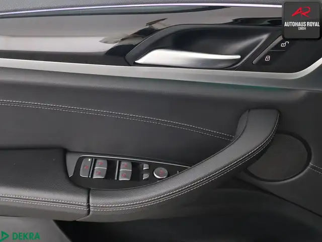 BMW X3 view 26