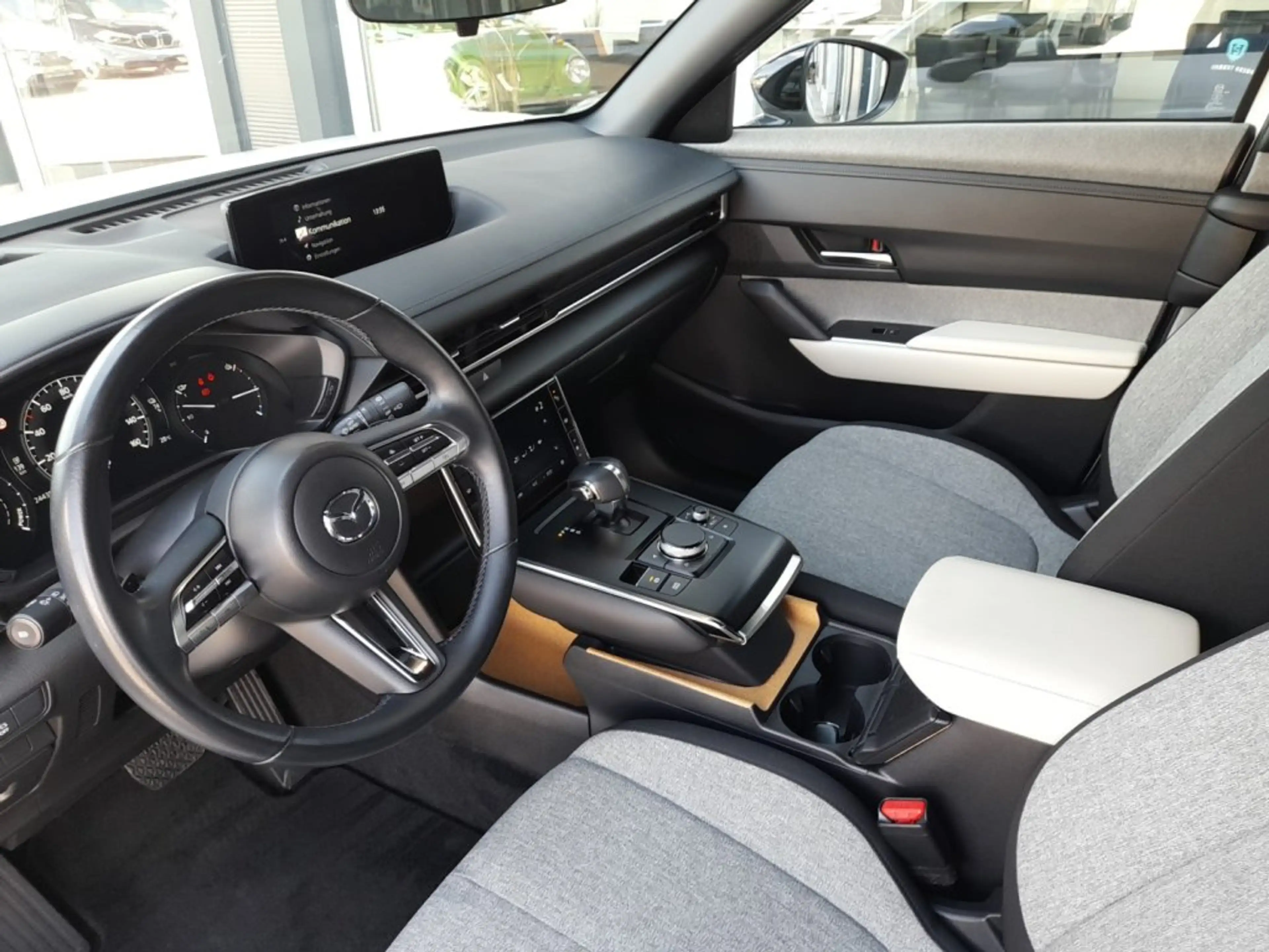 Mazda MX-30 e-SKYACTIV Aut. *VOLL LED / NAVI / 18 ZOLL / PDC v&h / KLIMAAUT.* — photo 11
