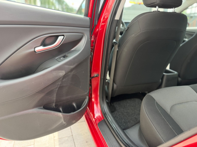 Hyundai i30 Select /KAMERA/NAVI/SHZ/KLIMA/CARPLAY — photo 10