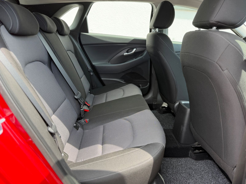 Hyundai i30 Select /KAMERA/NAVI/SHZ/KLIMA/CARPLAY — photo 14