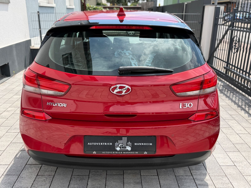 Hyundai i30 Select /KAMERA/NAVI/SHZ/KLIMA/CARPLAY — photo 5
