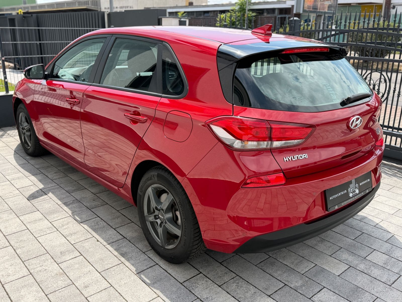 Hyundai i30 Select /KAMERA/NAVI/SHZ/KLIMA/CARPLAY — photo 6
