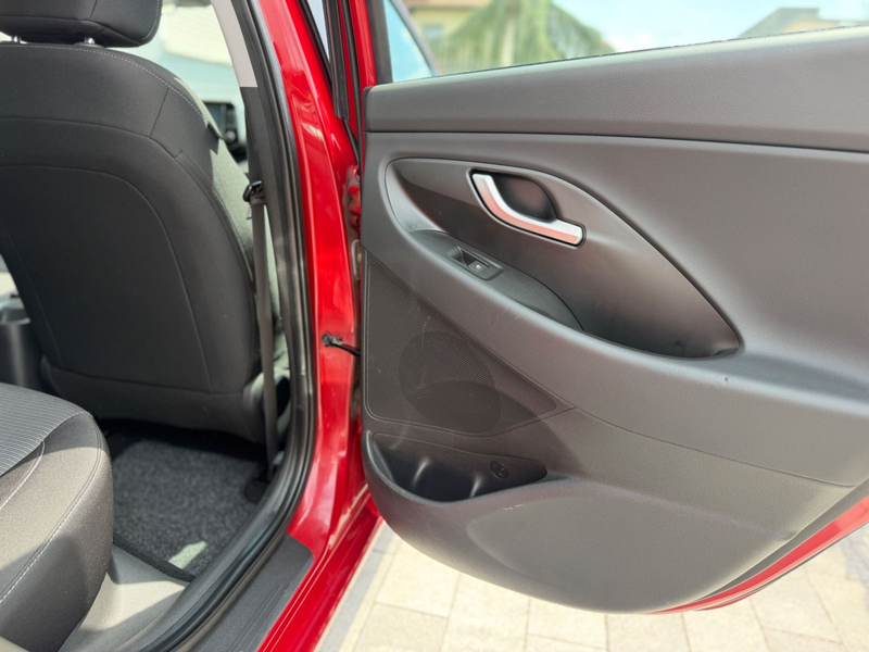 Hyundai i30 Select /KAMERA/NAVI/SHZ/KLIMA/CARPLAY — photo 13