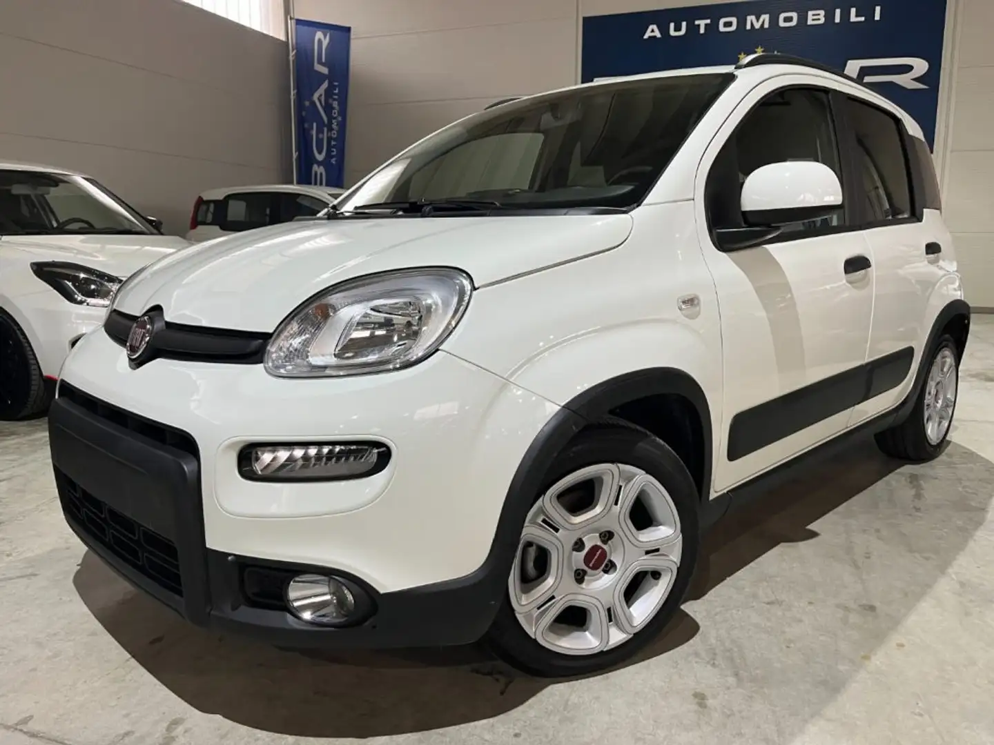 Fiat Panda PANDA 1.0 Hybrid City Cross 5 POSTI/VETRI SCURI Blanc - 1