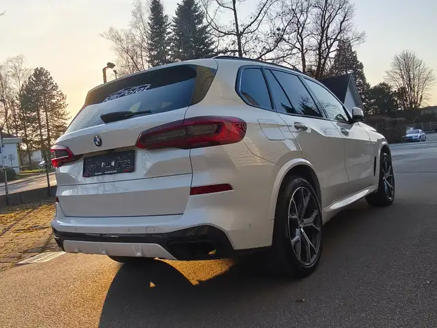 BMW X5 xDrive 30 d M Sport Ansicht 9