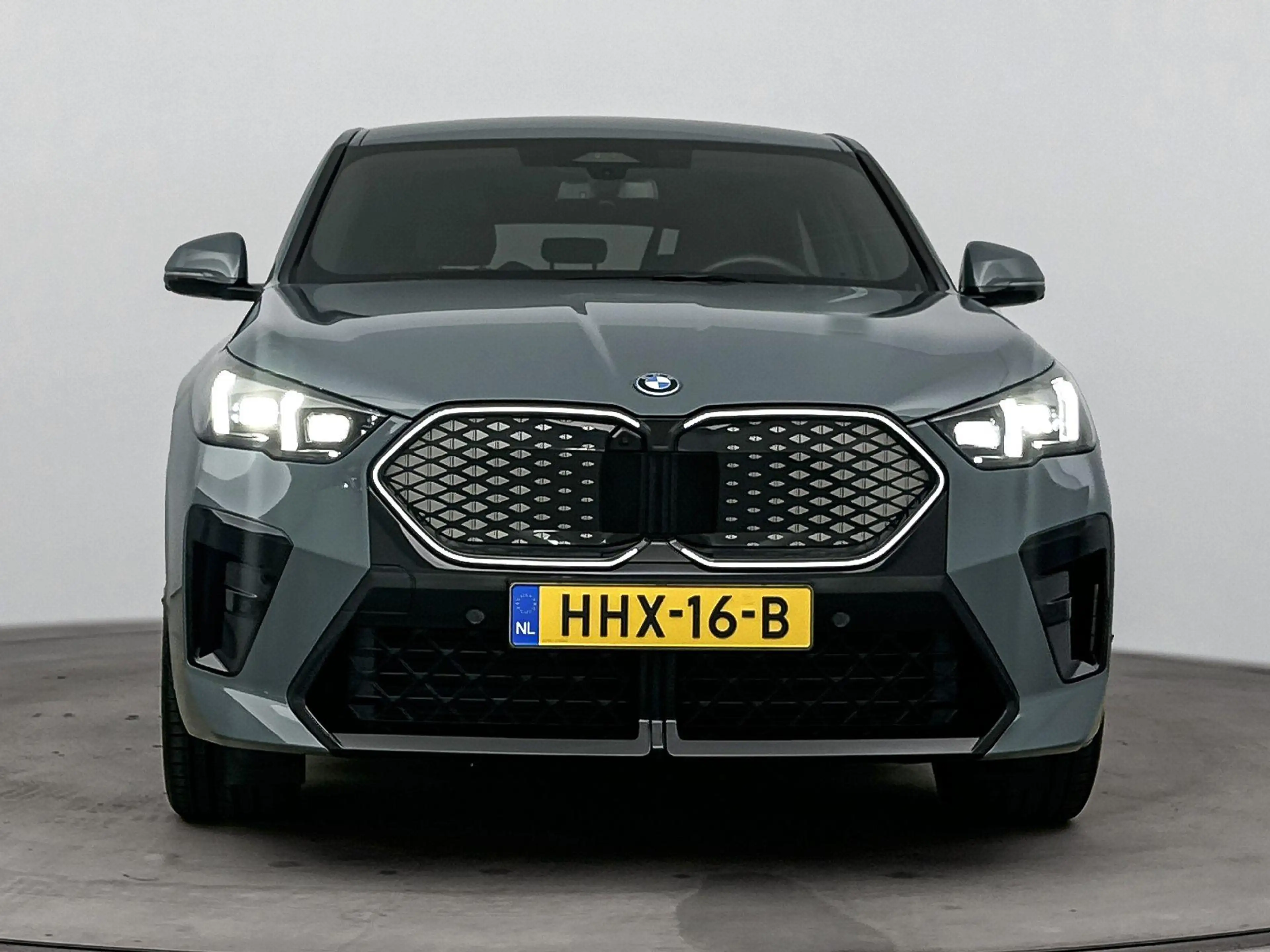 BMW iX2 eDrive20 67 kWh | TREKHAAK | 360 CAMERA | MEMORY S — photo 5