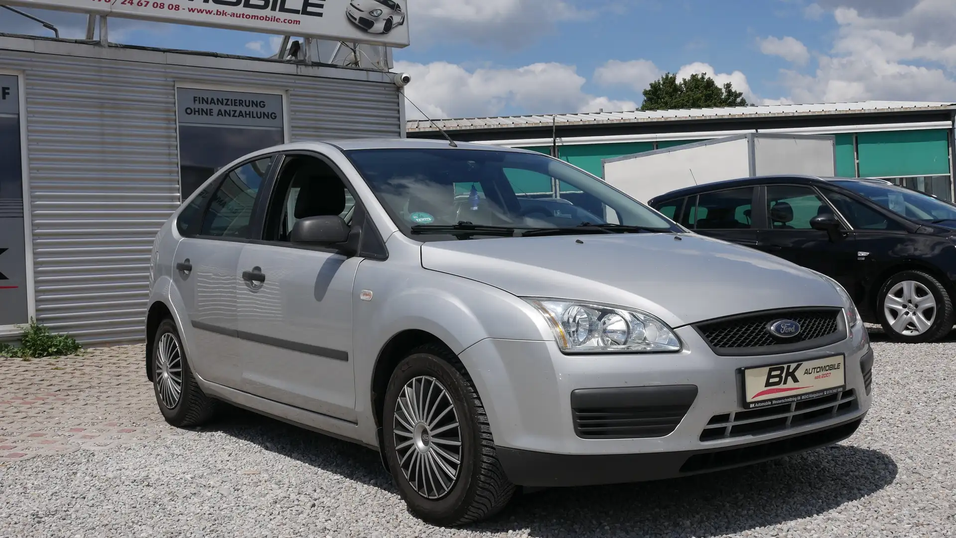 Ford Focus TÜV- Kundendienst Neu Scheckheft Sitzheiz Klima Silber - 1