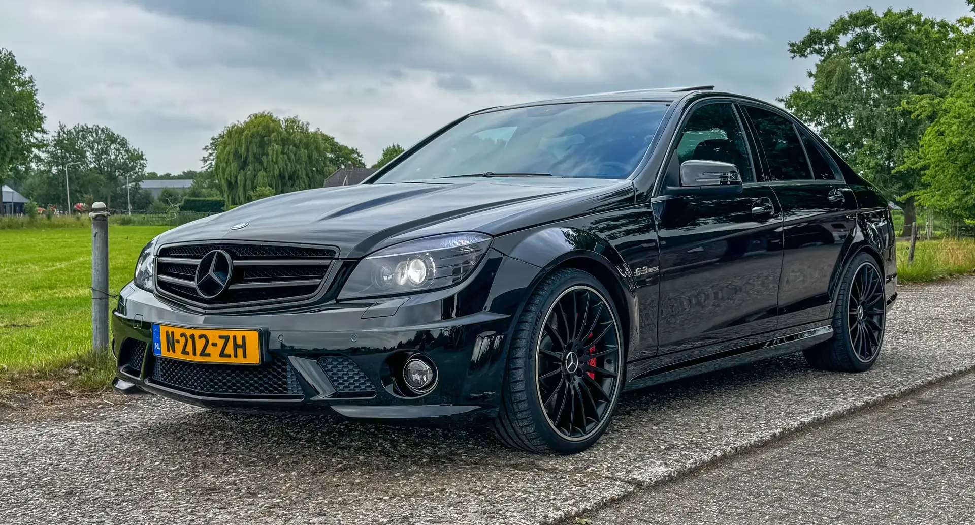 Mercedes-Benz C 63 AMG mercedes c63 w204 Negro - 1