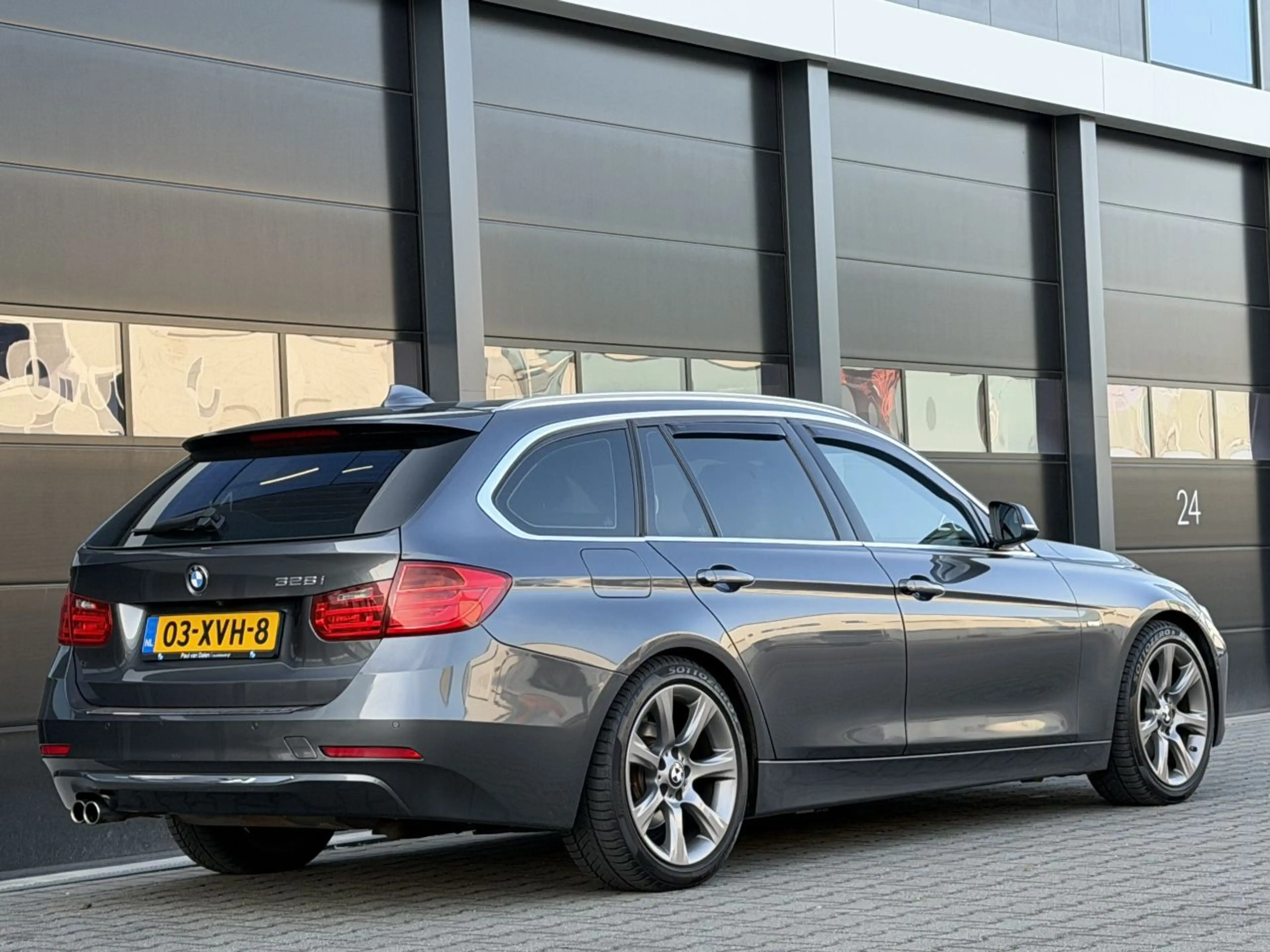 BMW 328 3-serie 328i High Executive Hade-Up Panorama Leer — photo 4