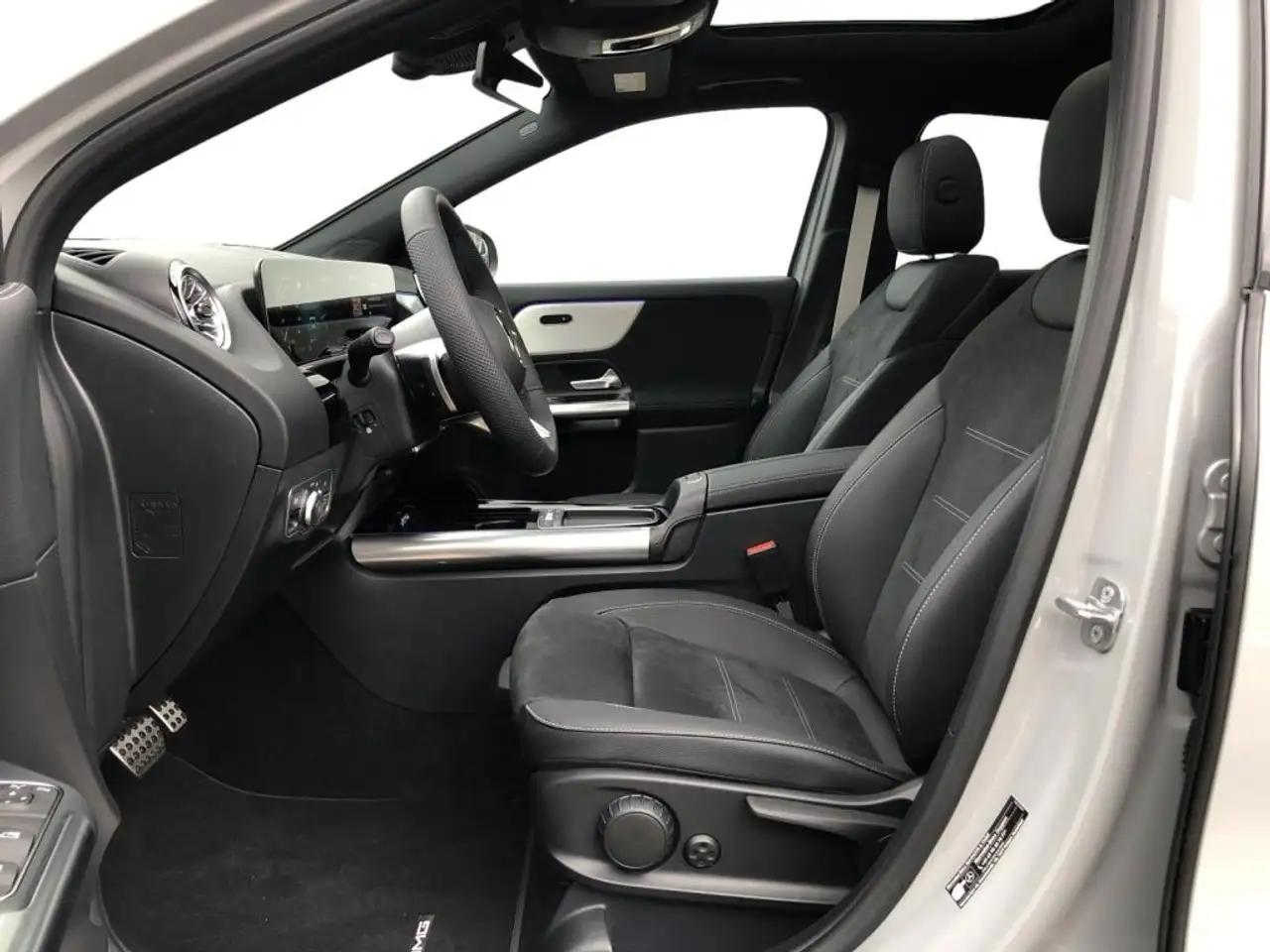 Mercedes-Benz GLA 2026 — фото 6
