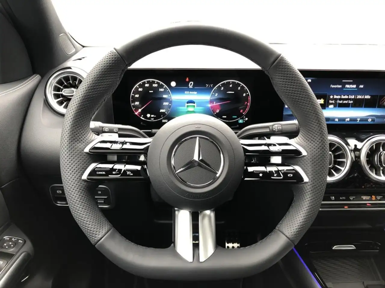 Mercedes-Benz GLA 2026 — фото 11