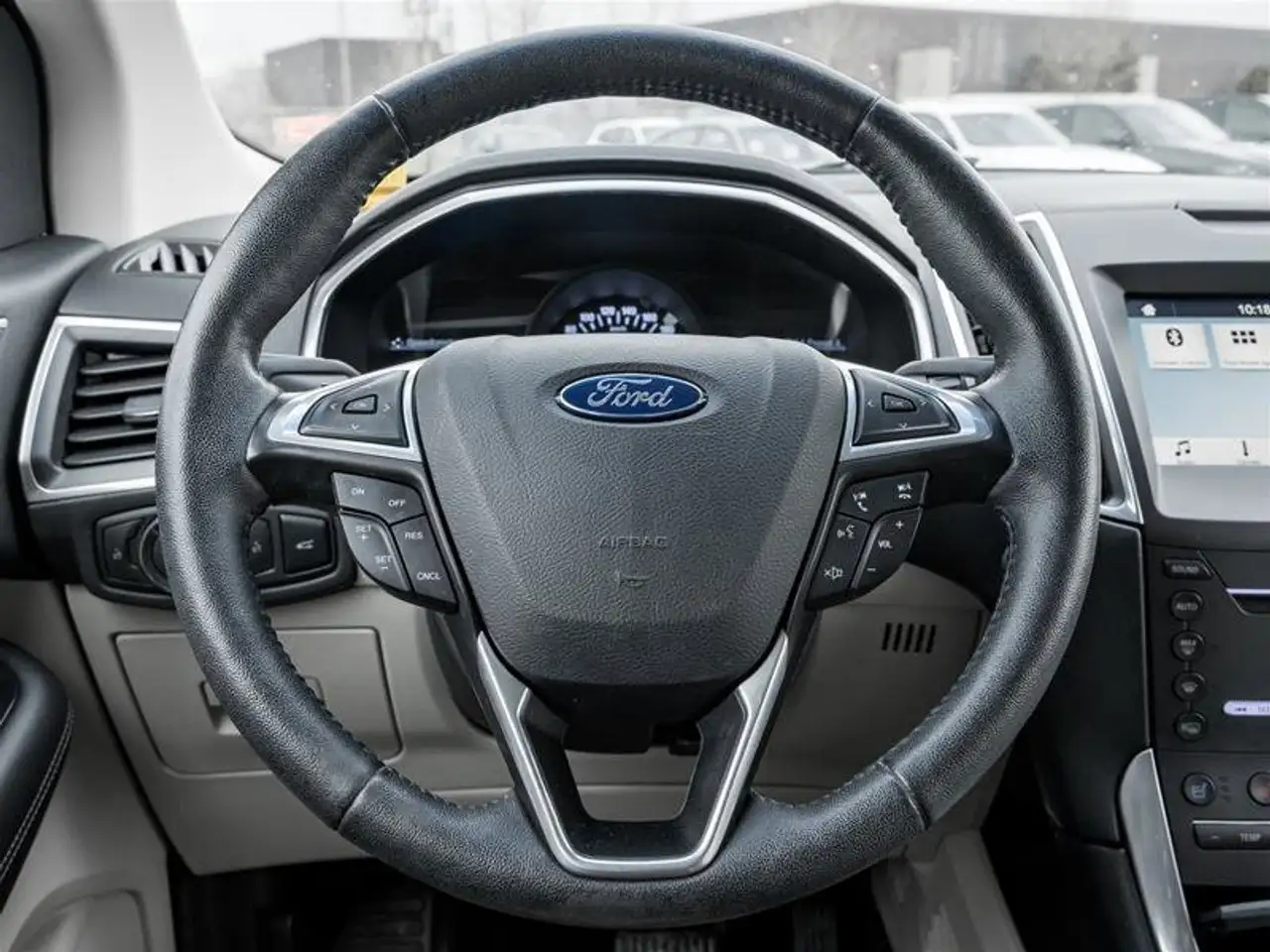 Ford Edge снимка Ford Edge