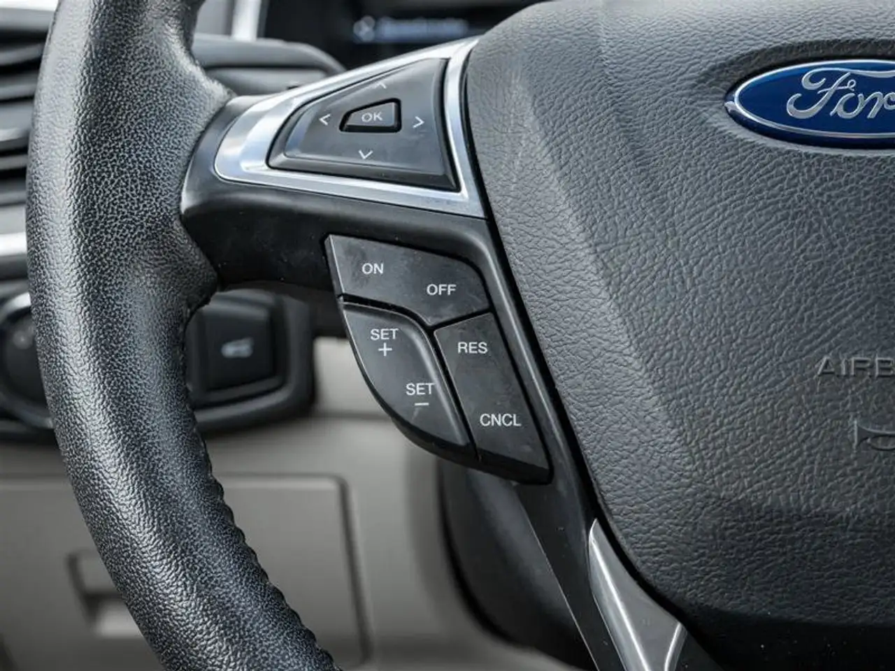 Ford Edge снимка Ford Edge