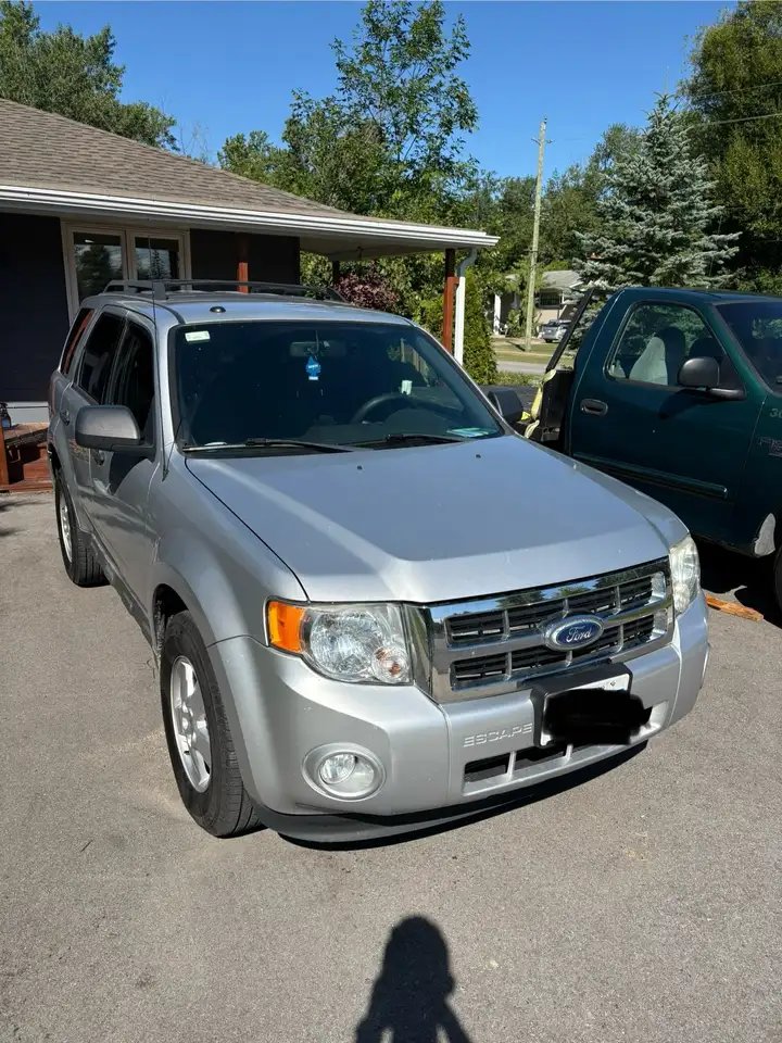 Ford Escape снимка Ford Escape