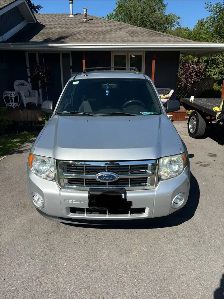 Ford Escape снимка Ford Escape