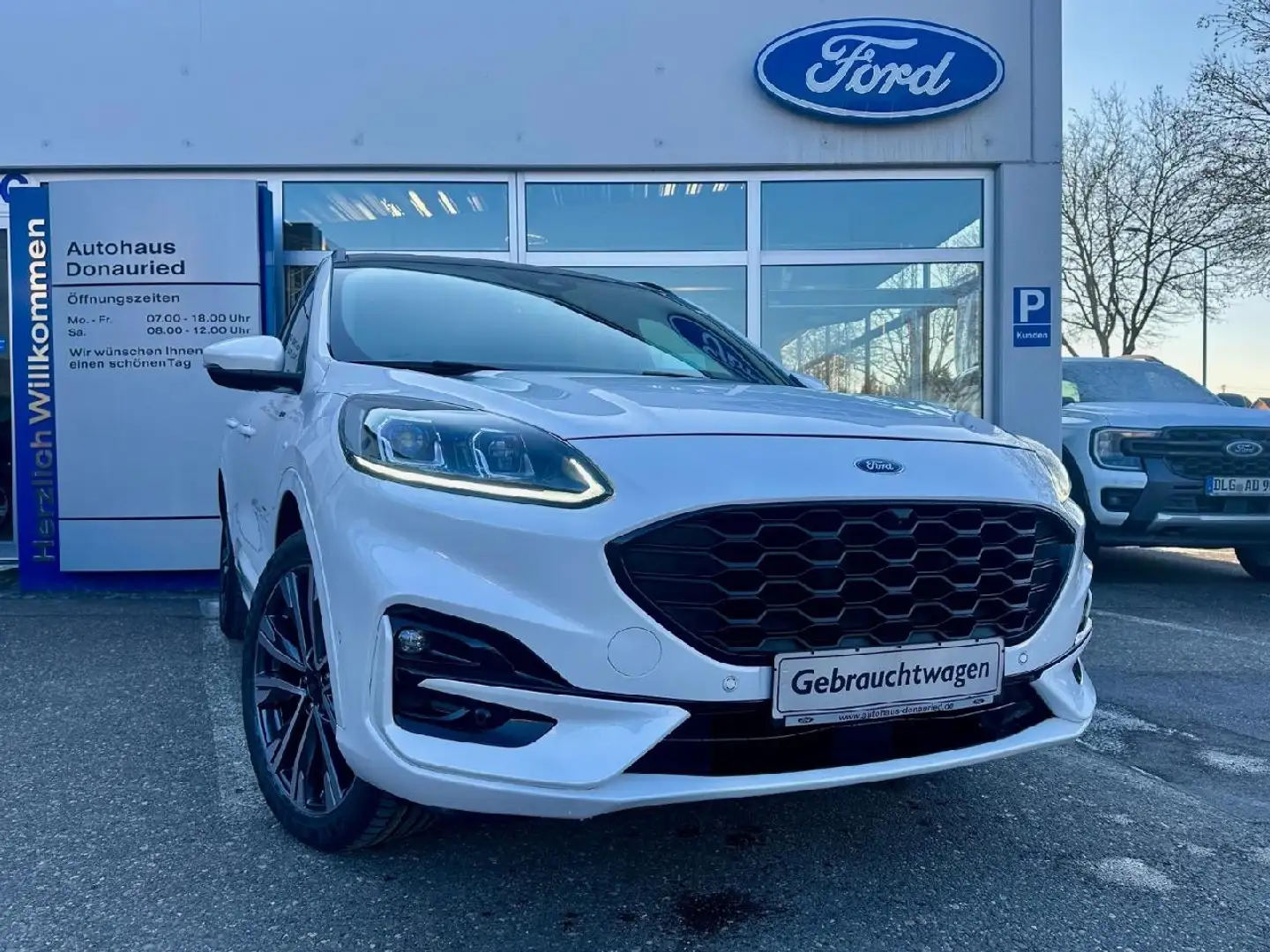 Ford Kuga Plug-In Hybrid ST-Line X Weiß - 1