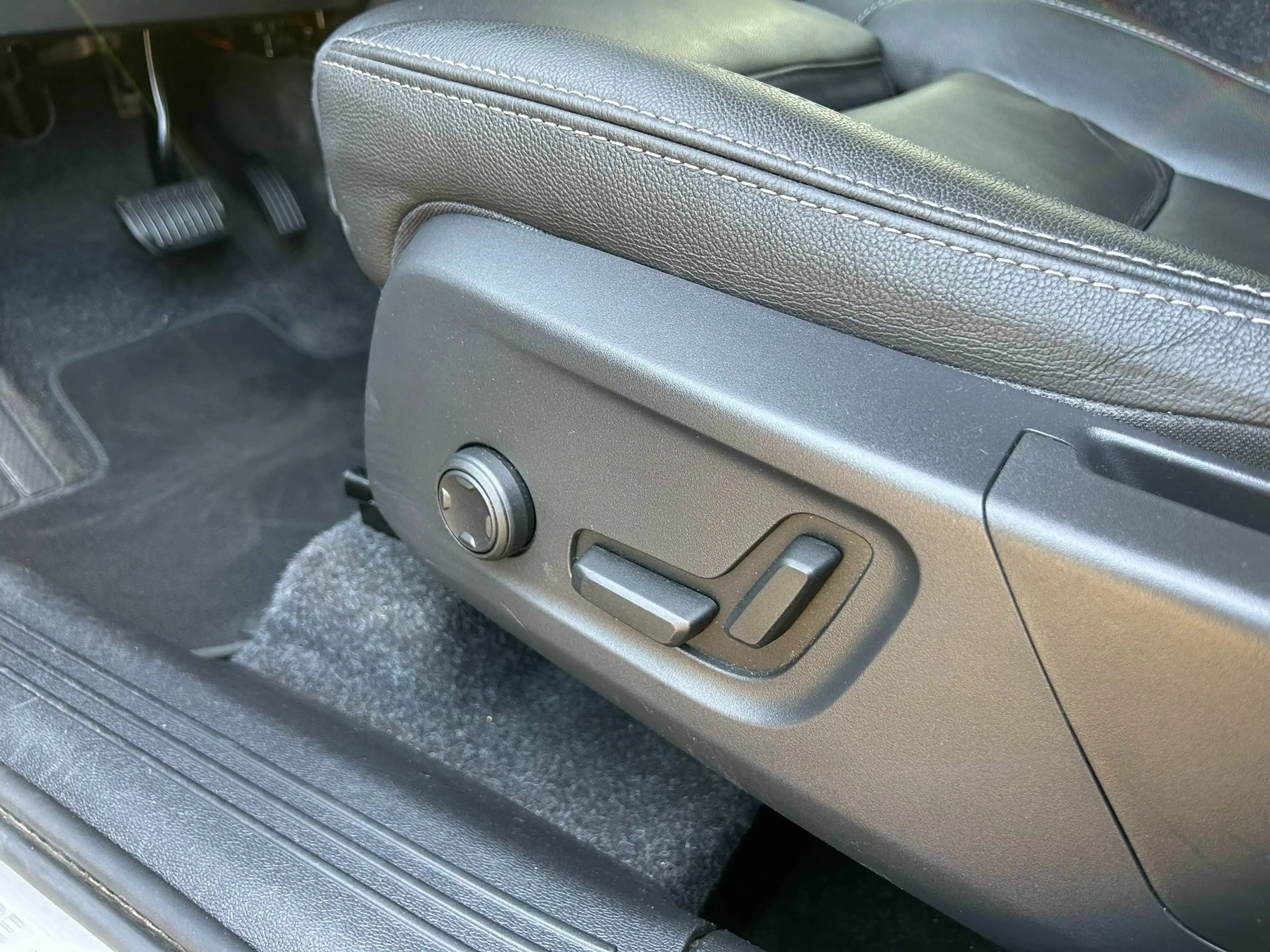 Volvo XC40 1.5 T4 Inscription Plug-in Hybrid Keyless Winterpakket Leder H&K — photo 13