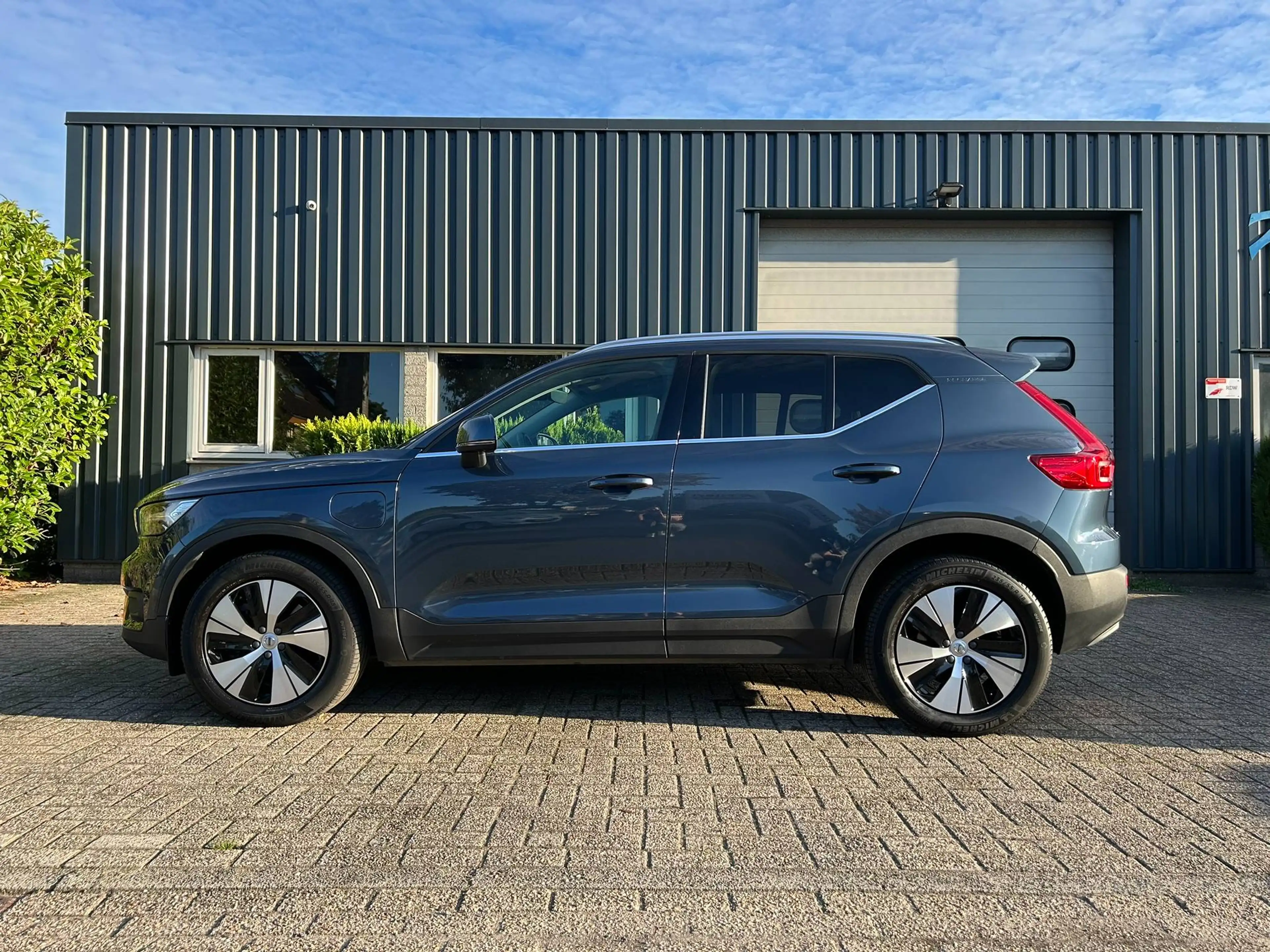 Volvo XC40 1.5 T4 Inscription Plug-in Hybrid Keyless Winterpakket Leder H&K — photo 6