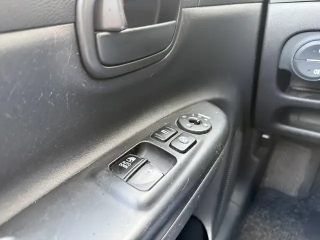 Hyundai Accent view 16