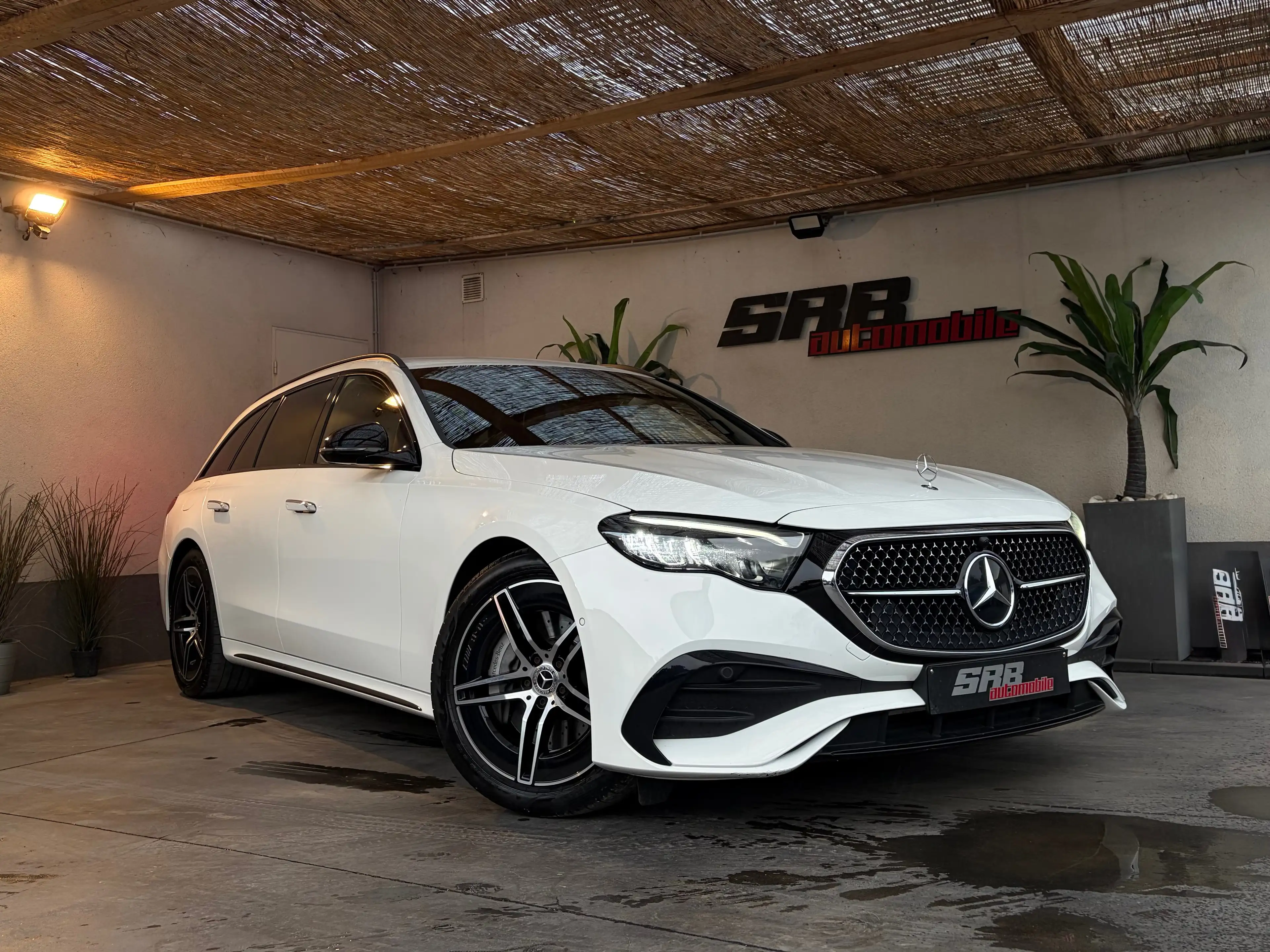 Mercedes-Benz E 220 E Break 220 d AMG Line AMG Line