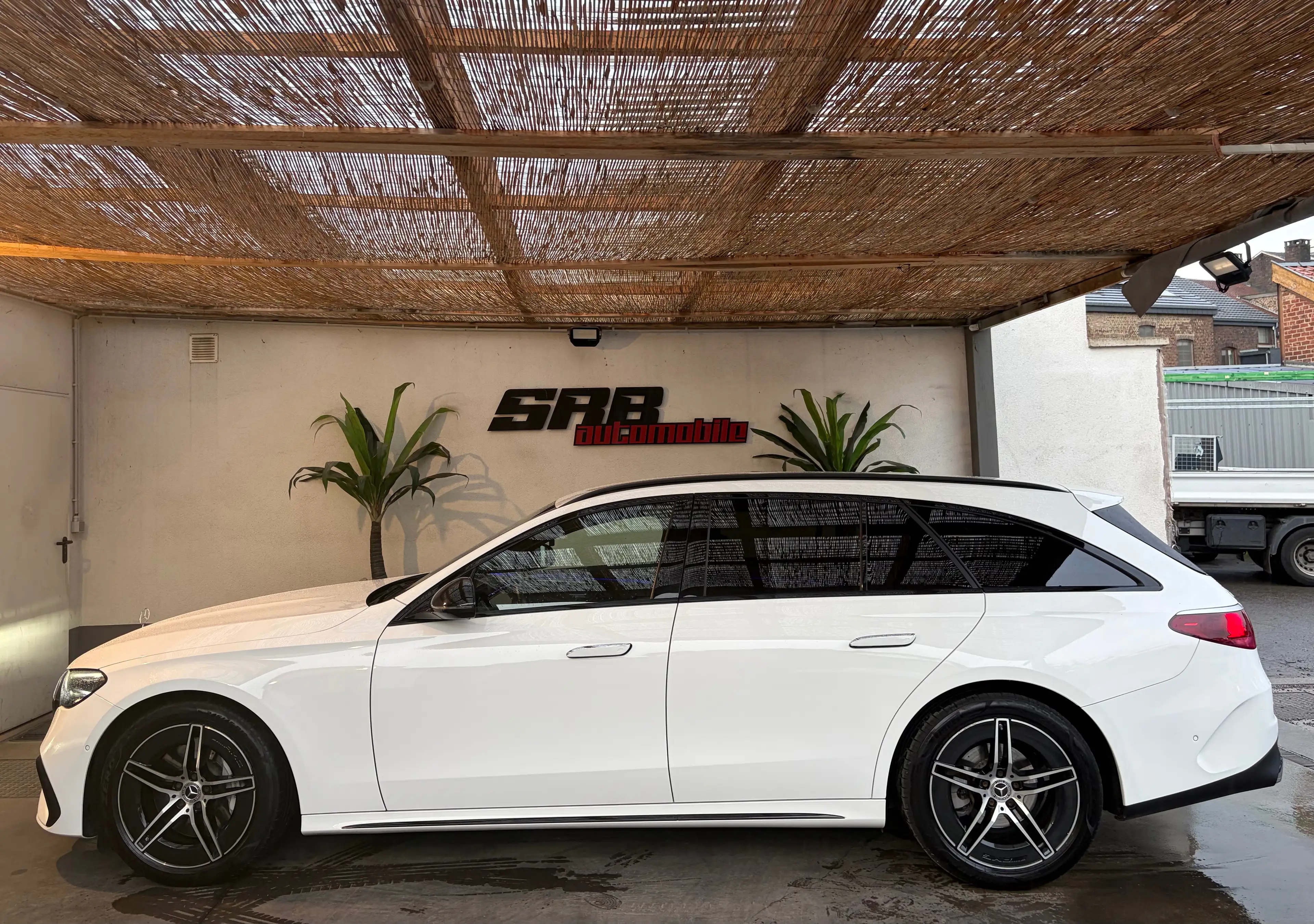 Mercedes-Benz E 220 E Break 220 d AMG Line AMG Line — photo 6