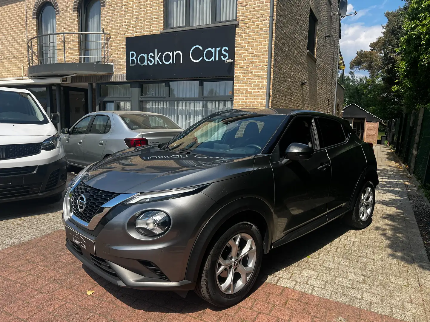 Nissan Juke 1.0 DIG-T/M2020/66.000KM/AIRCO/NAVI/12M GARANTIE Grijs - 2