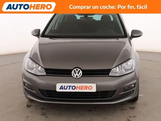 Volkswagen Golf view 9