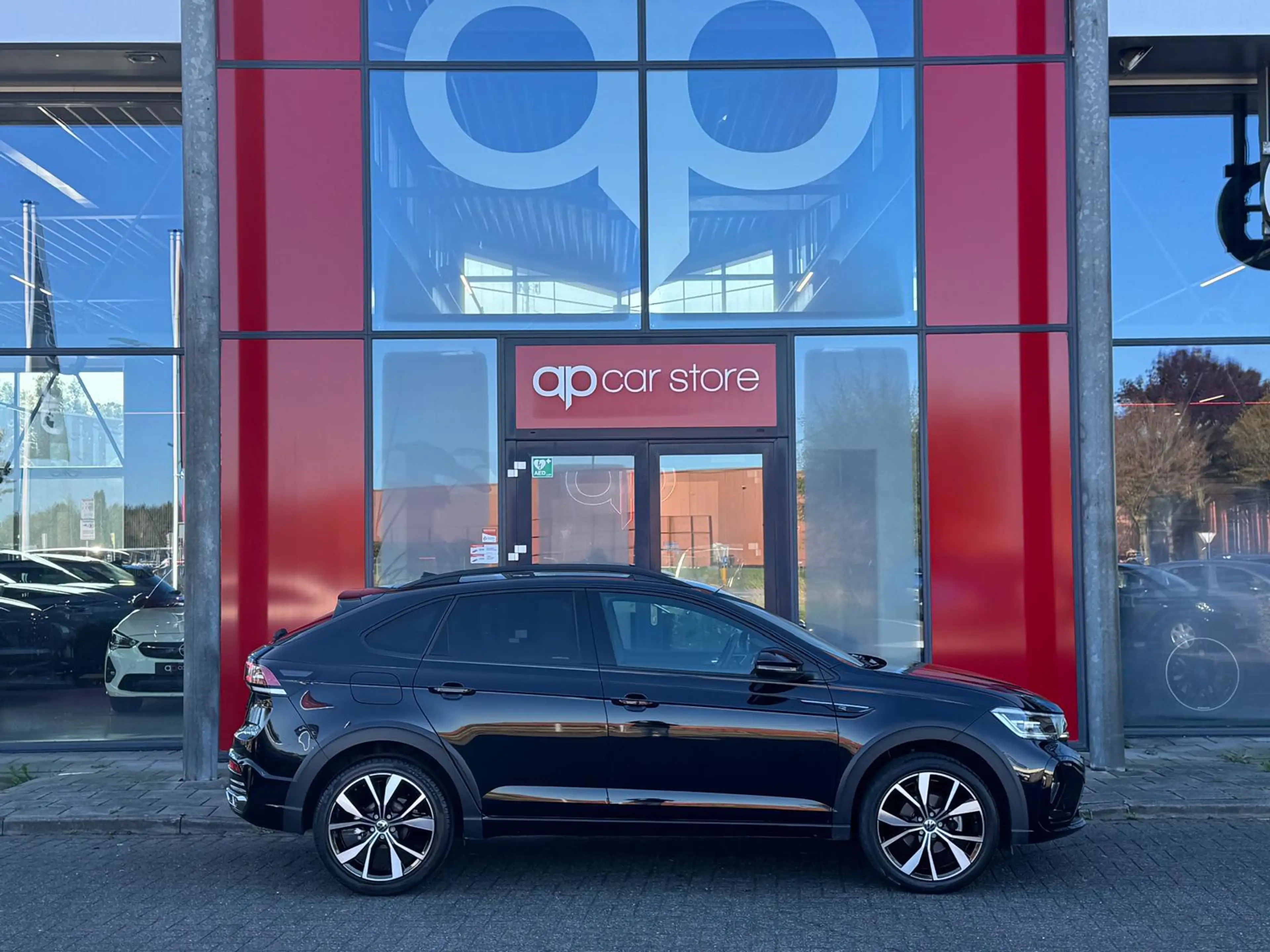 Volkswagen Taigo 1.0 TSI R-Line DSG-7 | IQ-Light | Camera | Parksen — photo 4