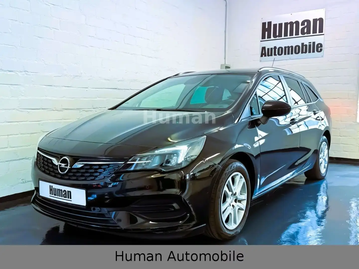 Opel Astra 1.5 D Sports Tourer Edition Motorschaden! Zwart - 1