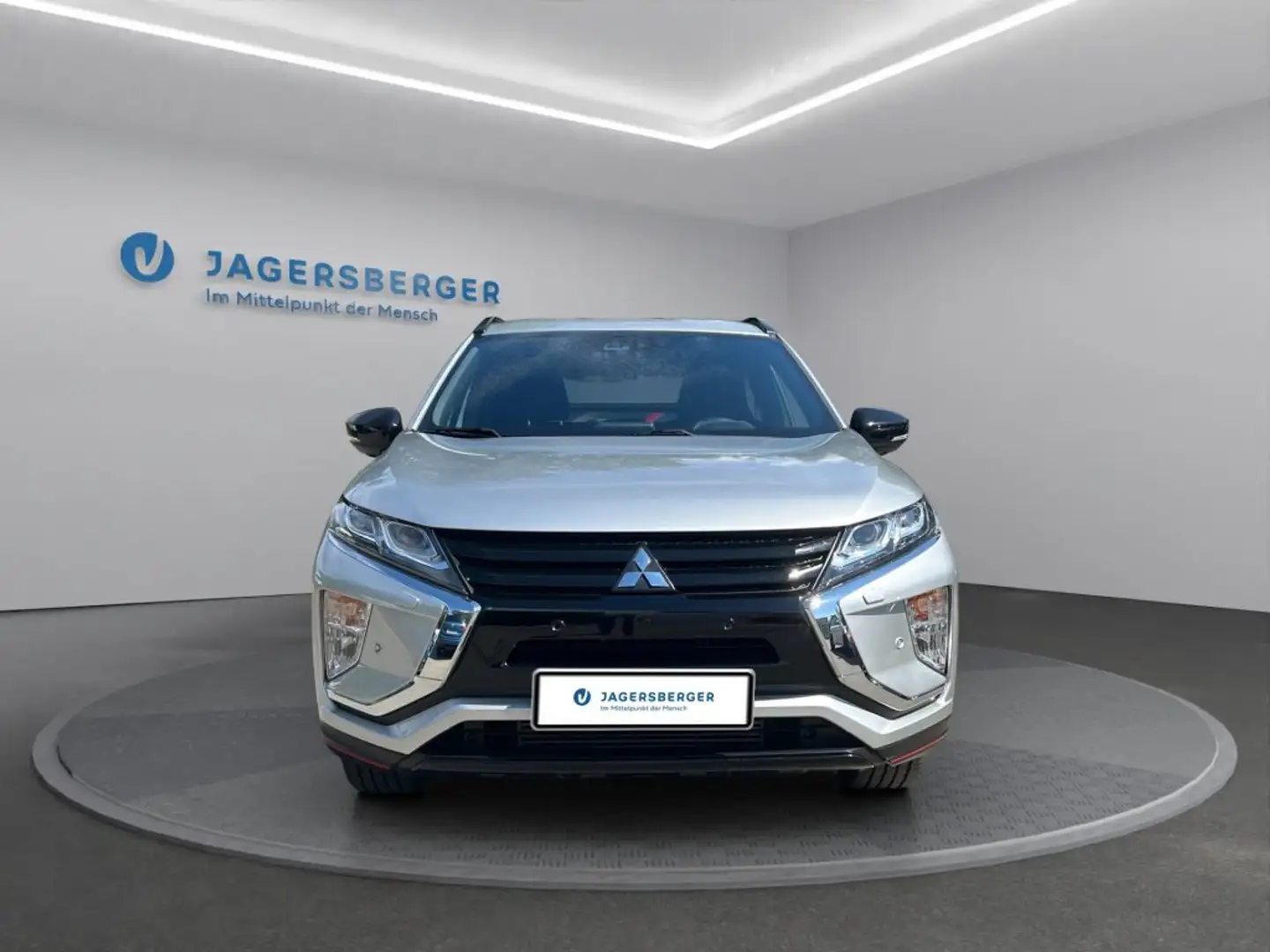 Mitsubishi Eclipse Cross 2.2 DI-D 4WD Intense + Blackline Aut. Silber - 2