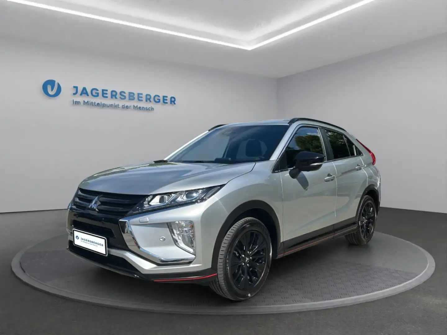 Mitsubishi Eclipse Cross 2.2 DI-D 4WD Intense + Blackline Aut. Silber - 1