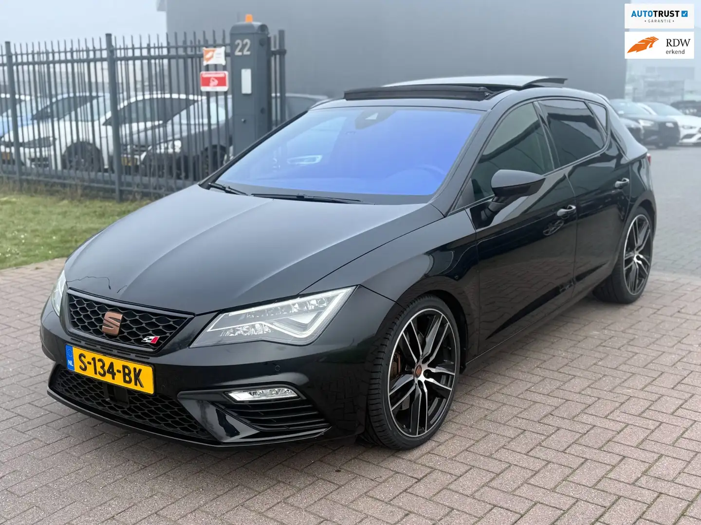 SEAT Leon 2.0 TSI CUPRA 290 Ultimate Edition 2020 Vol opties Schwarz - 1
