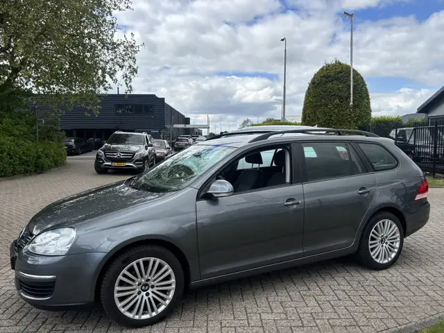 Volkswagen Golf view 7