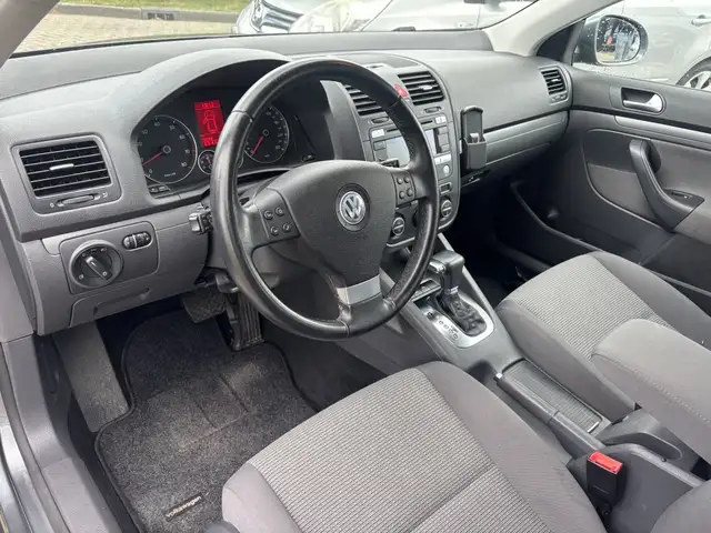Volkswagen Golf view 15