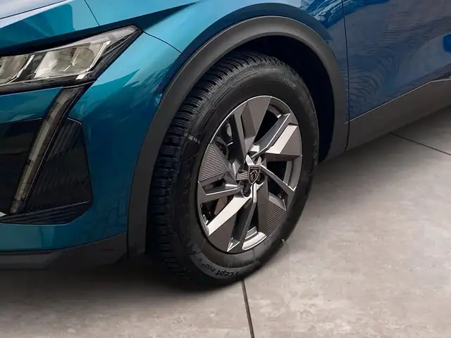 Peugeot 408 view 15