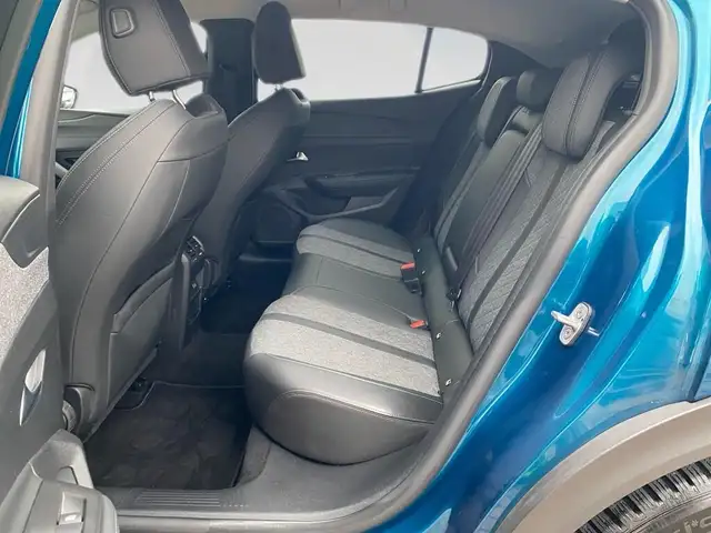 Peugeot 408 view 8