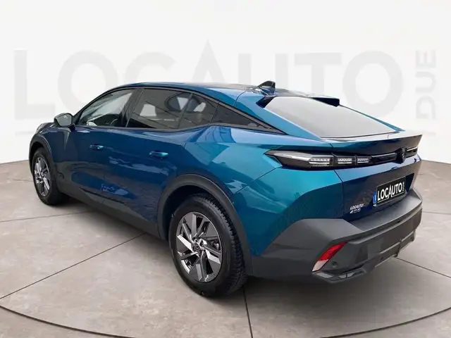 Peugeot 408 view 5