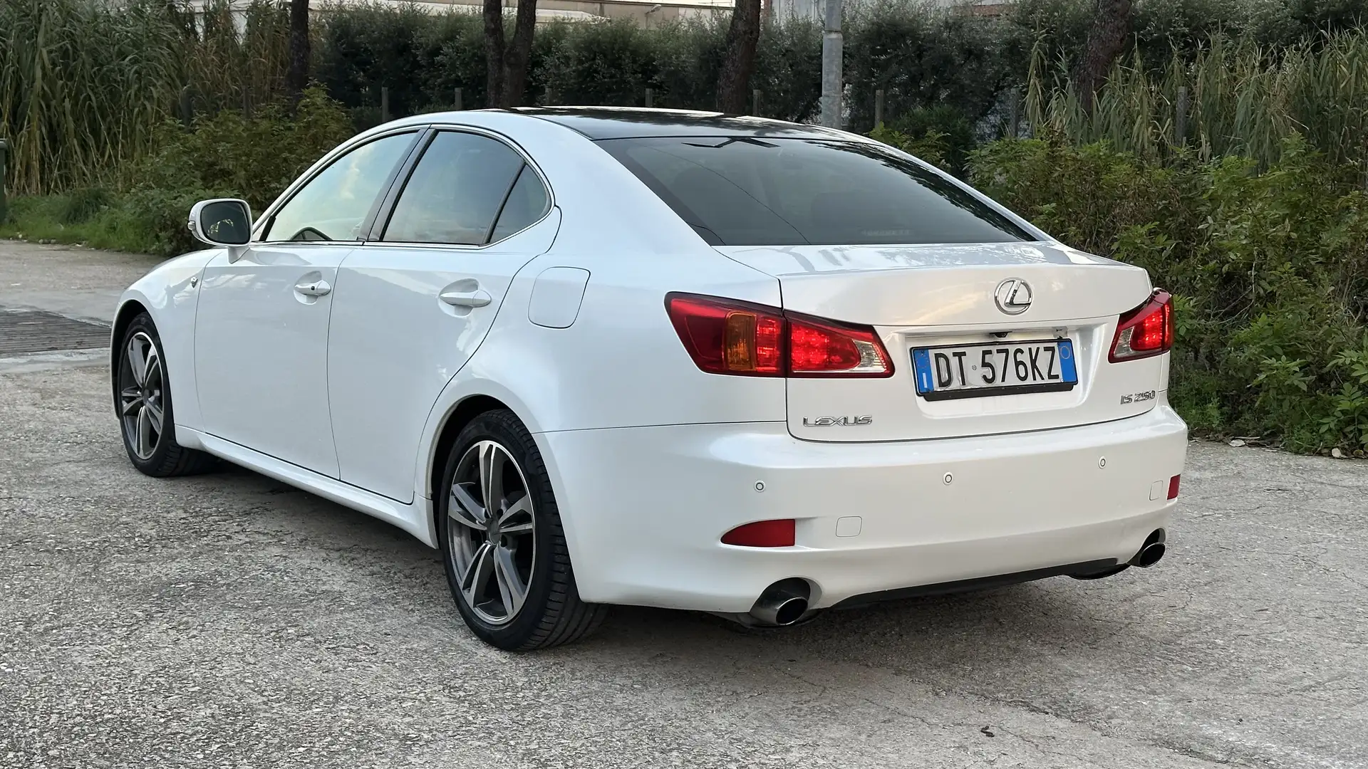 Lexus IS 250 2.5 Luxury auto - 2