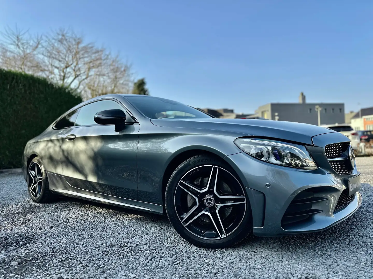 Mercedes-Benz C 220 Coupe d AMG-LINE / CARPLAY / MULTIBEAM / 1ST OWNER Plateado - 1