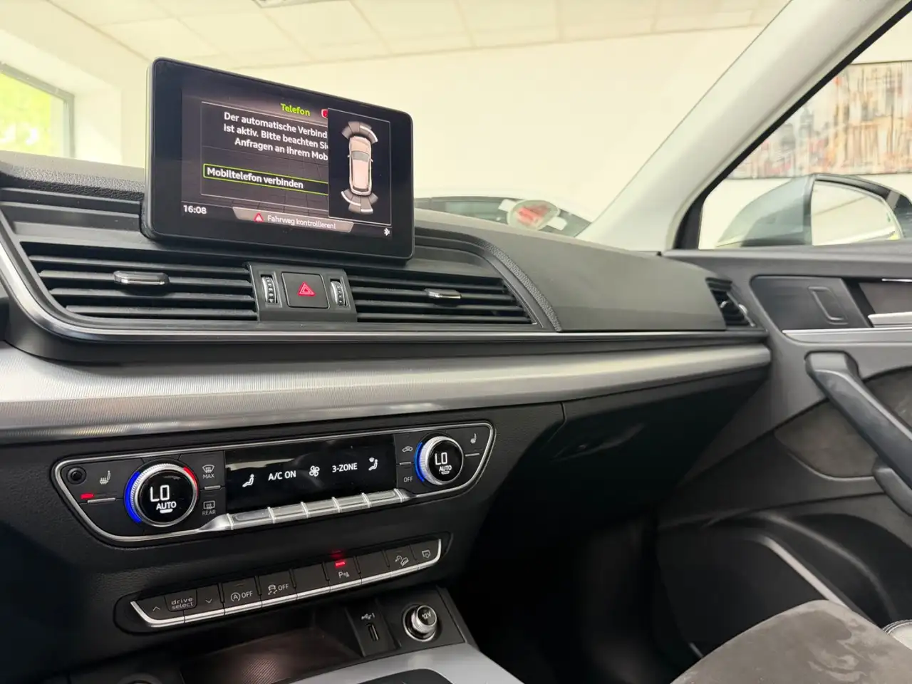 Audi Q5 35 TDI SPORT AUTO PANO KEYLESS PDC SZH, миниатюра 17