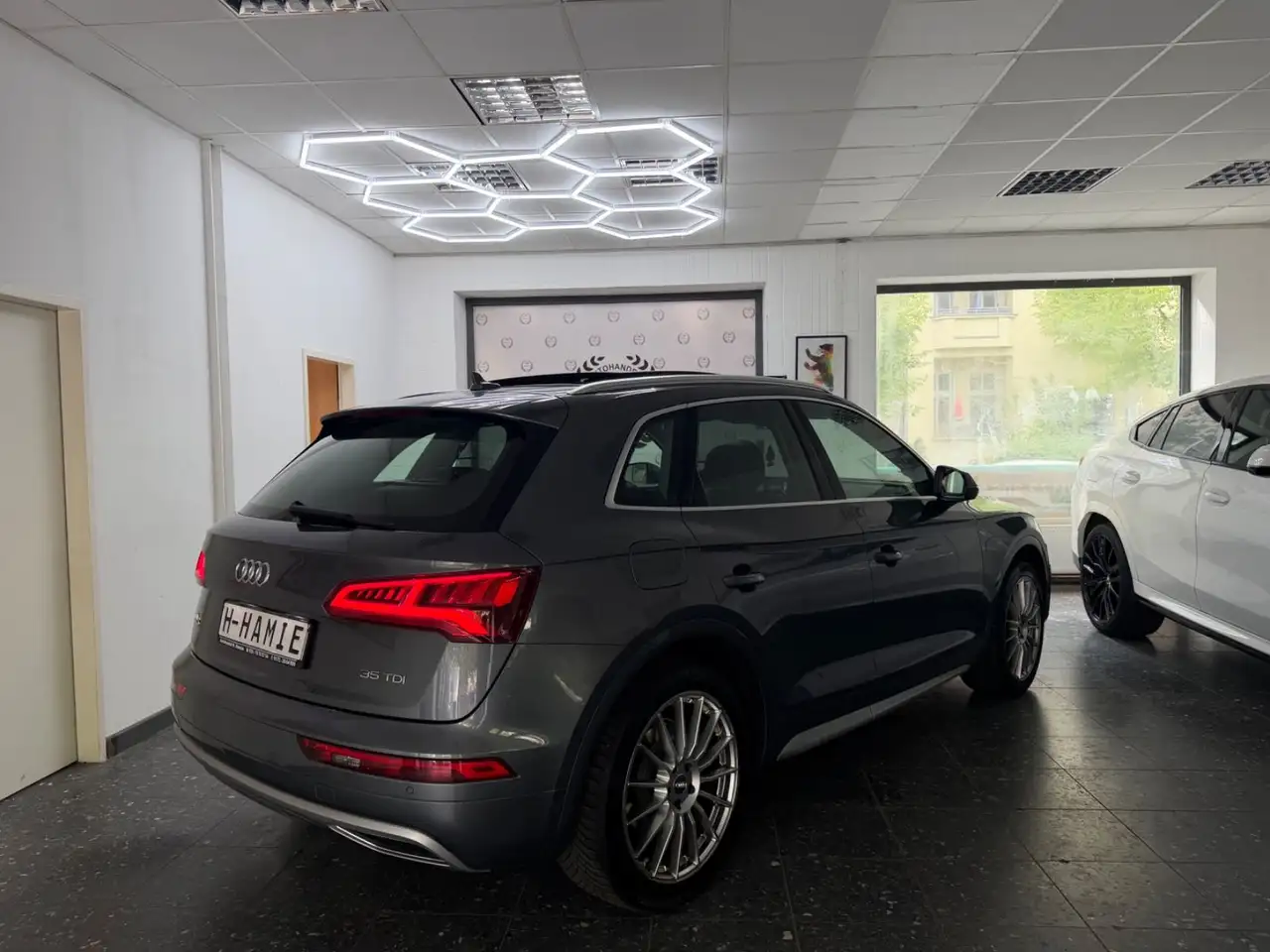 Audi Q5 35 TDI SPORT AUTO PANO KEYLESS PDC SZH, миниатюра 4