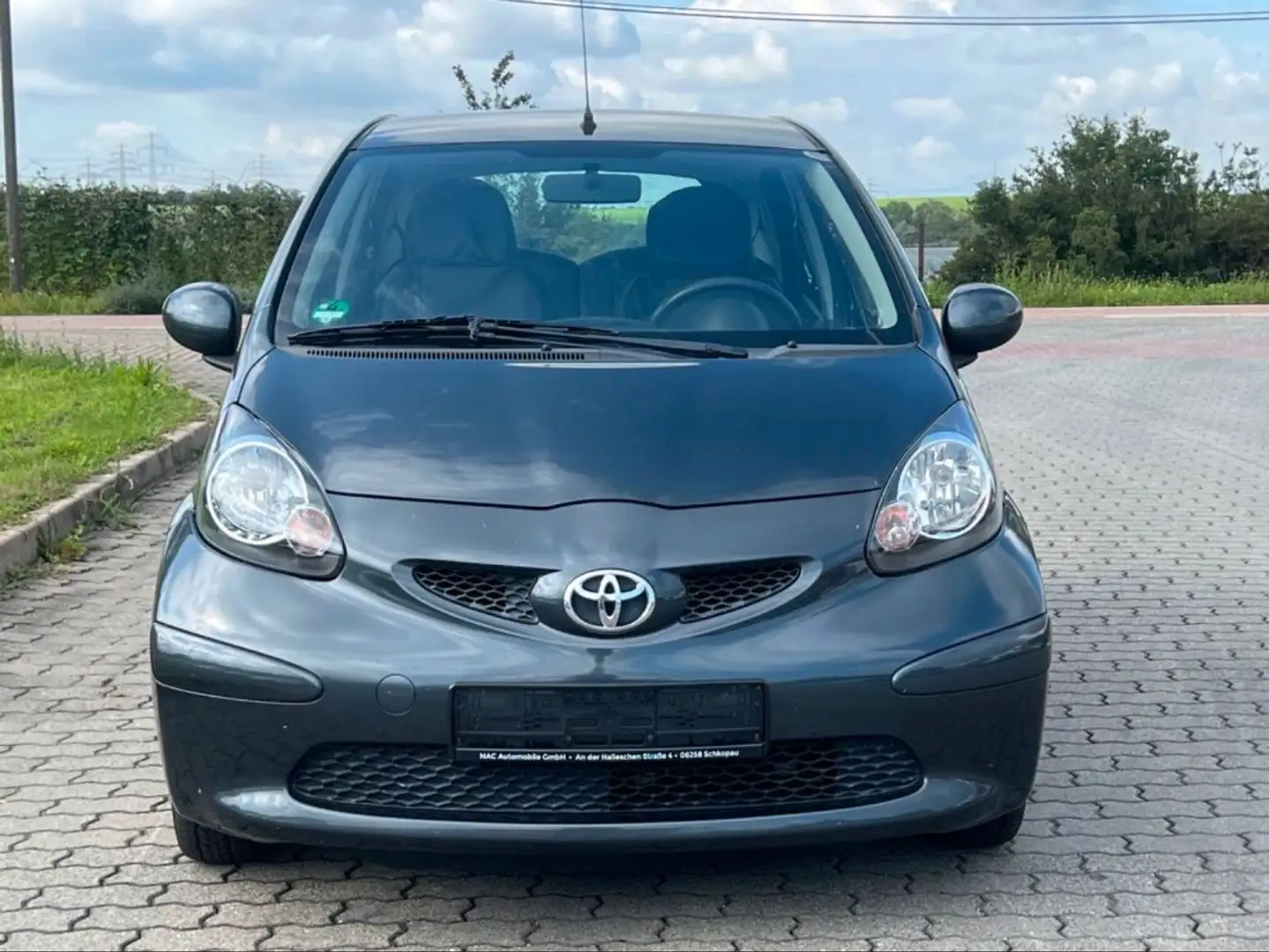 Toyota Aygo AYGO City Grau - 2
