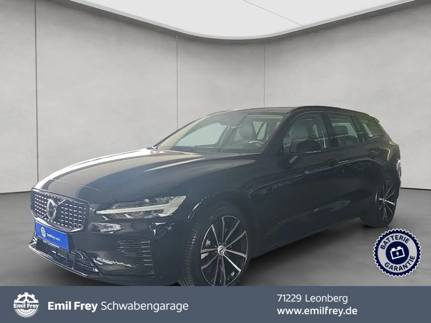 Volvo V60 T6 Plug-in Hybrid AWD Plus Dark Schwarz - 1