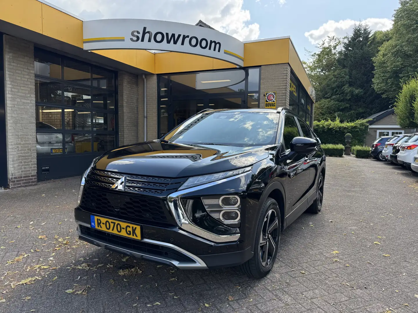 Mitsubishi Eclipse Cross 2.4 PHEV Intense+ Climate Control Navi Camera Carp Zwart - 1