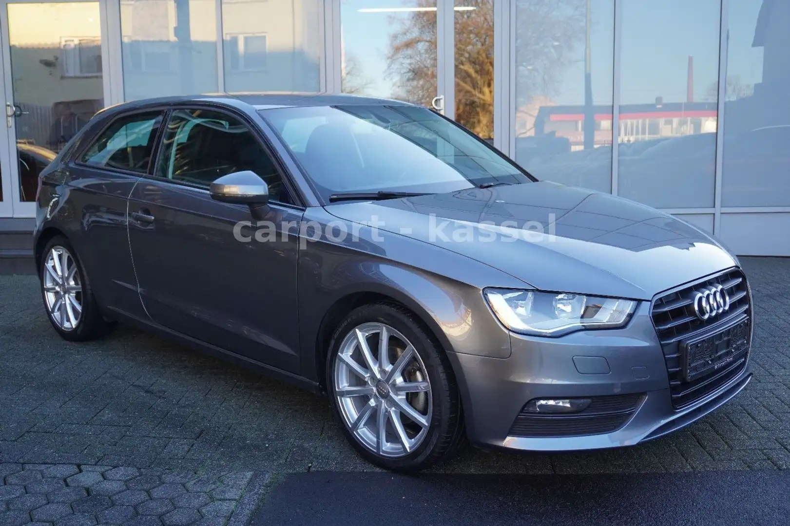 Audi A3 ambition ultra Audi Drive Select/Euro 6 Grau - 1